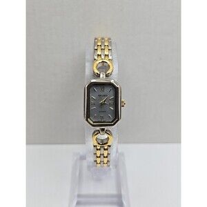 Gruen | Accessories | Ladies Casual Gruen Gold Tone Watch  display picture 3